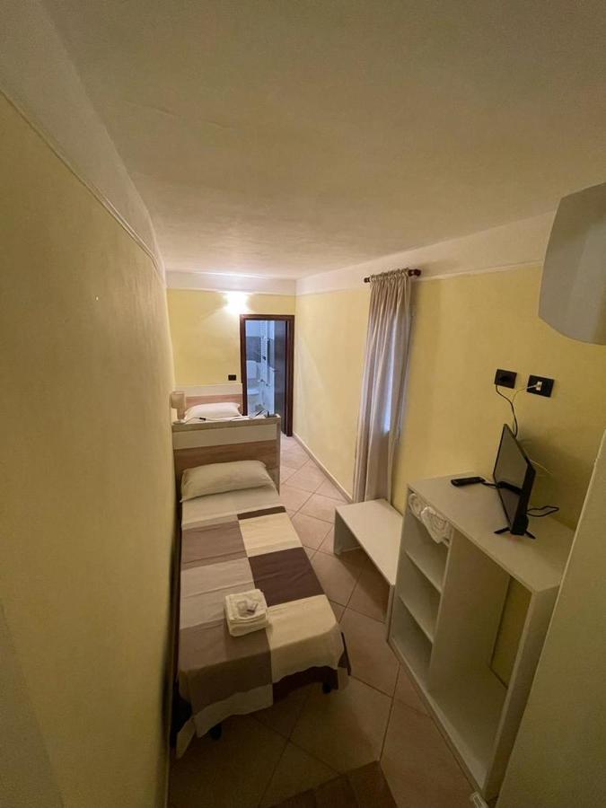 Quadruple Room with Private Bathroom