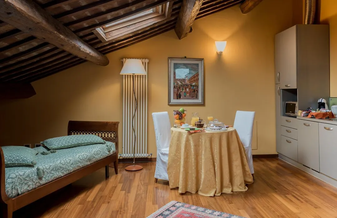 Piazza Nova Guest House-1